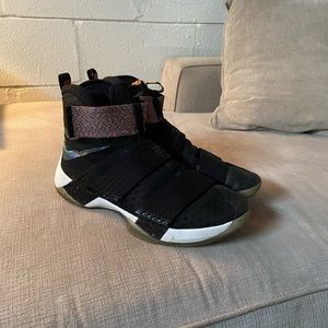 Lebron shoes size 13